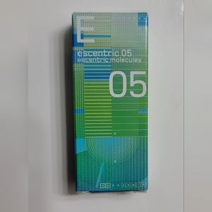 Escentric 05 - 2ml sample.